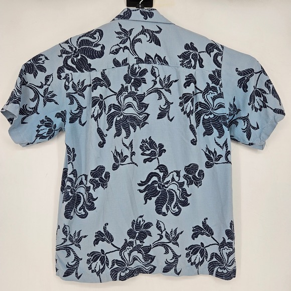 Tommy Bahama Shirt Mens Medium Silk Blue Floral Camp Hawaiian Button‎ Up AOP - Picture 7 of 13